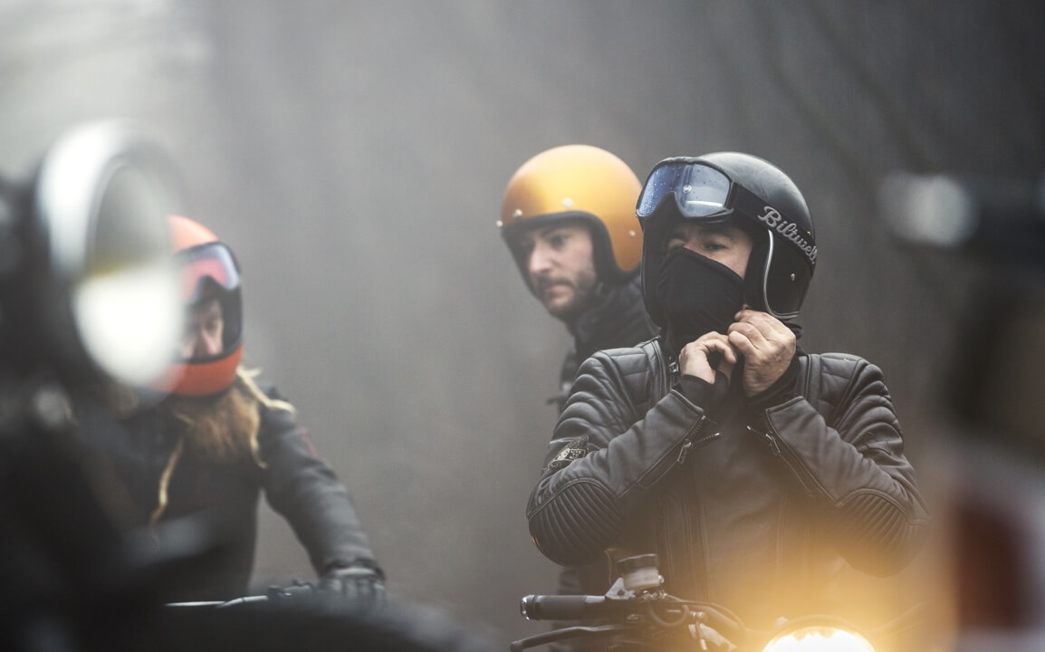 titan_motorcycles_roadtrip_helmet_adjustments