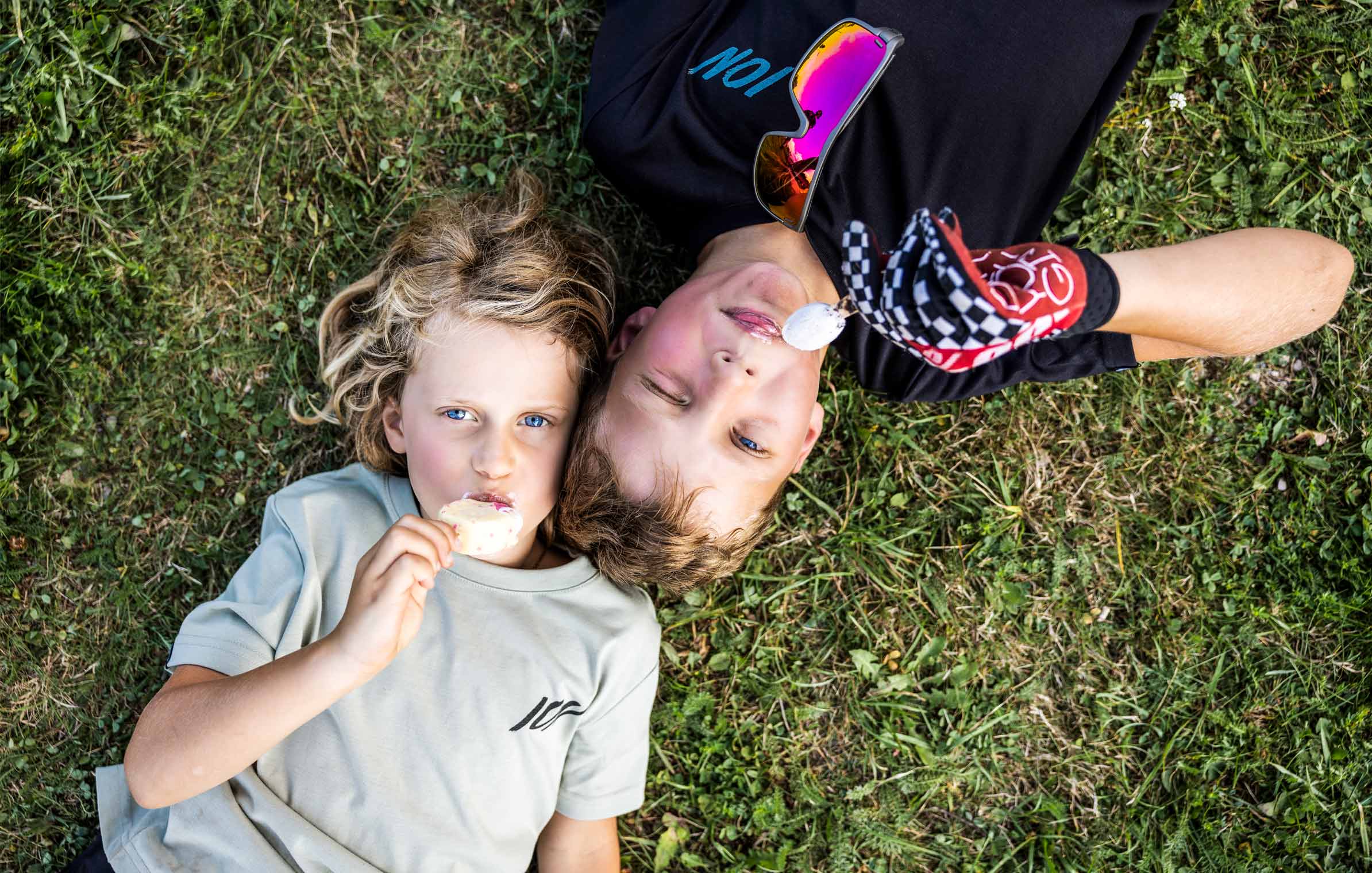 kids_ice_cream_biking_hotel_JUFA_relax